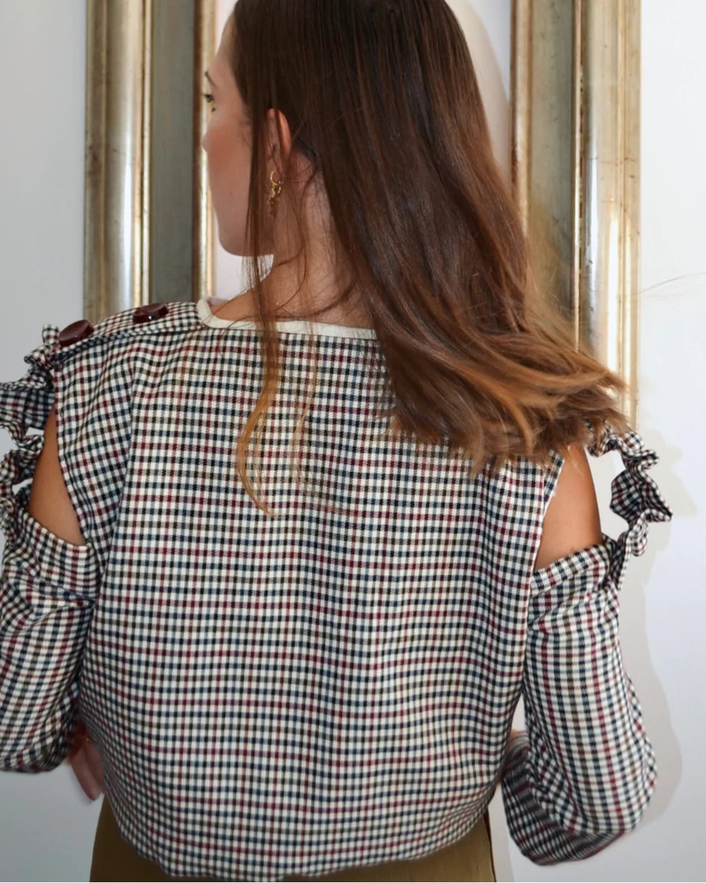 SOBRECAMISA HOMBRO DESCUBIERTO "GRACIELA"