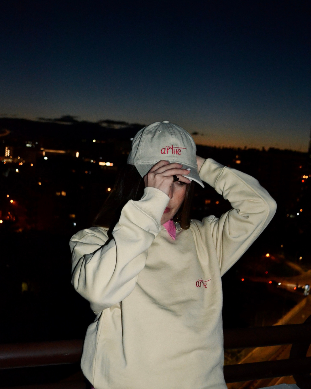 GORRA "ICON" BEIGE