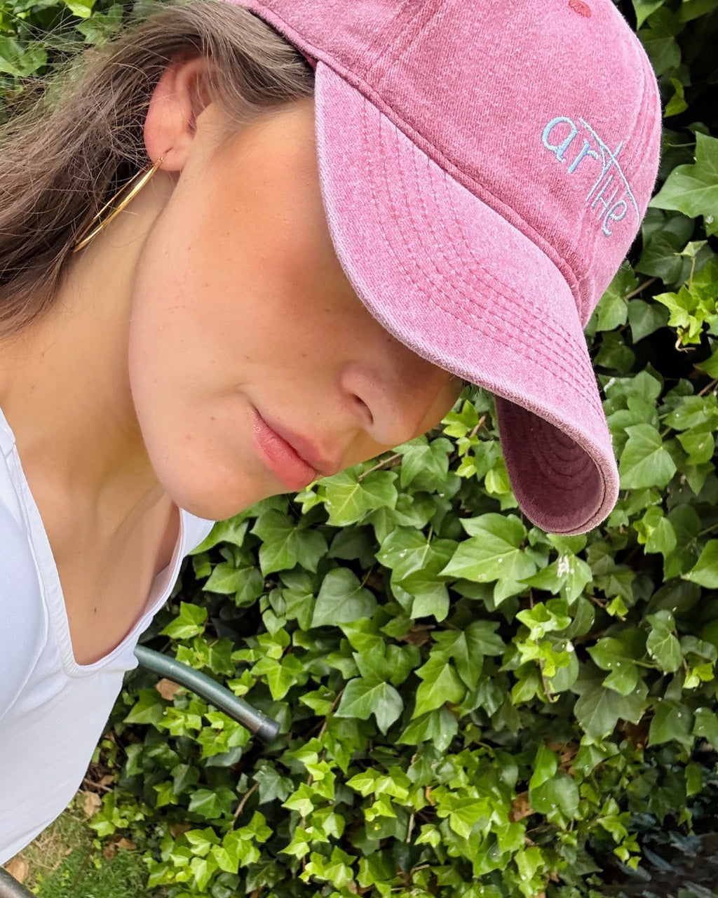 GORRA "ICON" BURDEOS