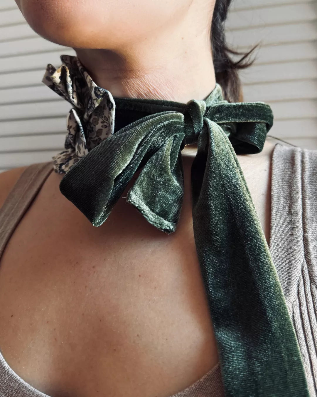 CHOCKER "ROSALÍA"
