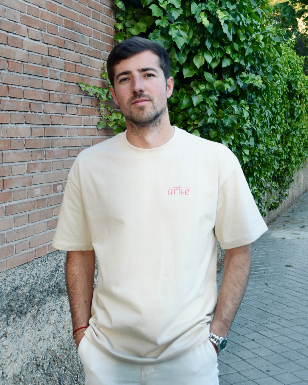 CAMISETA "DOLORES" BEIGE OVERSIZE