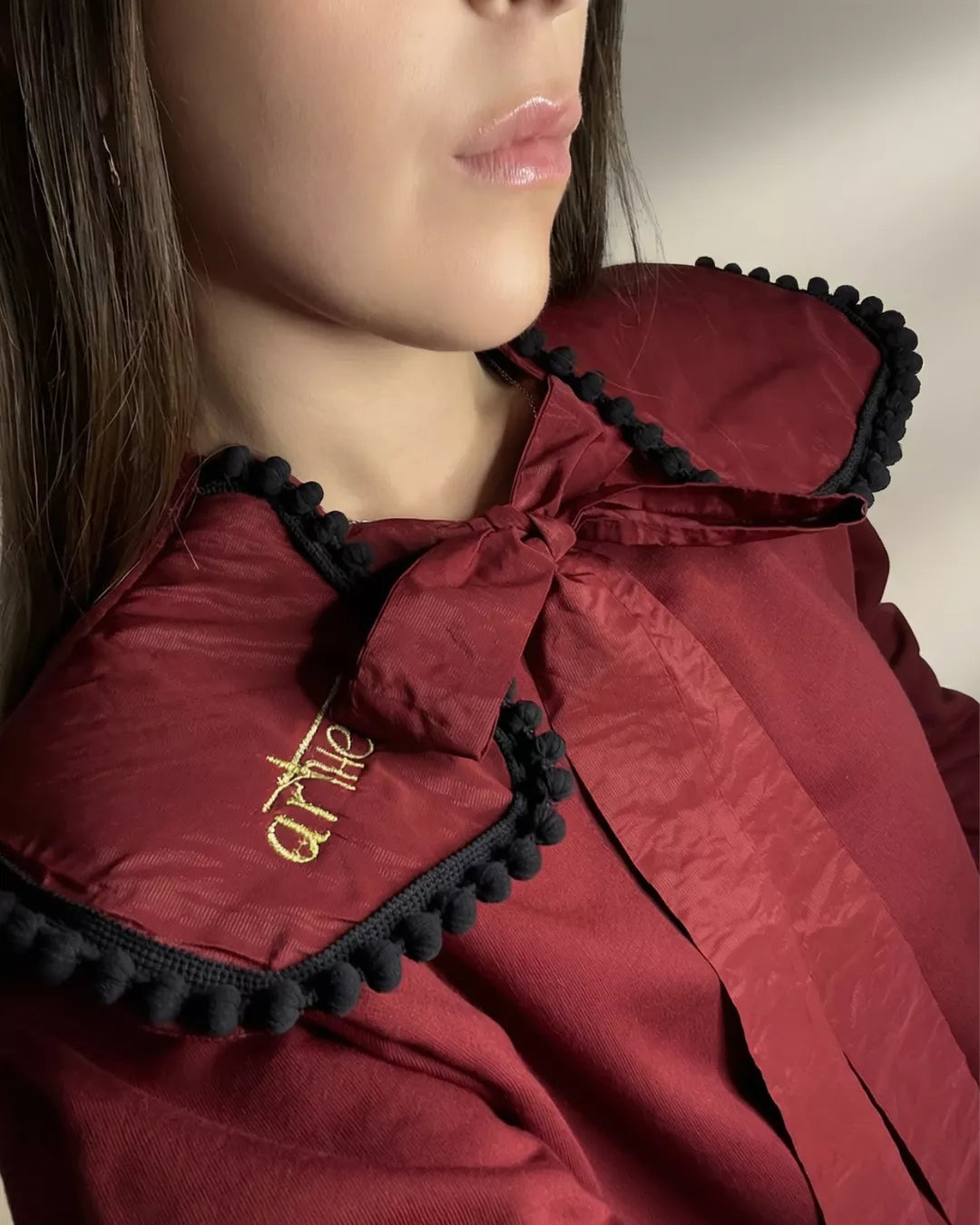 SUDADERA GRANATE CON CUELLO "TARANTA"