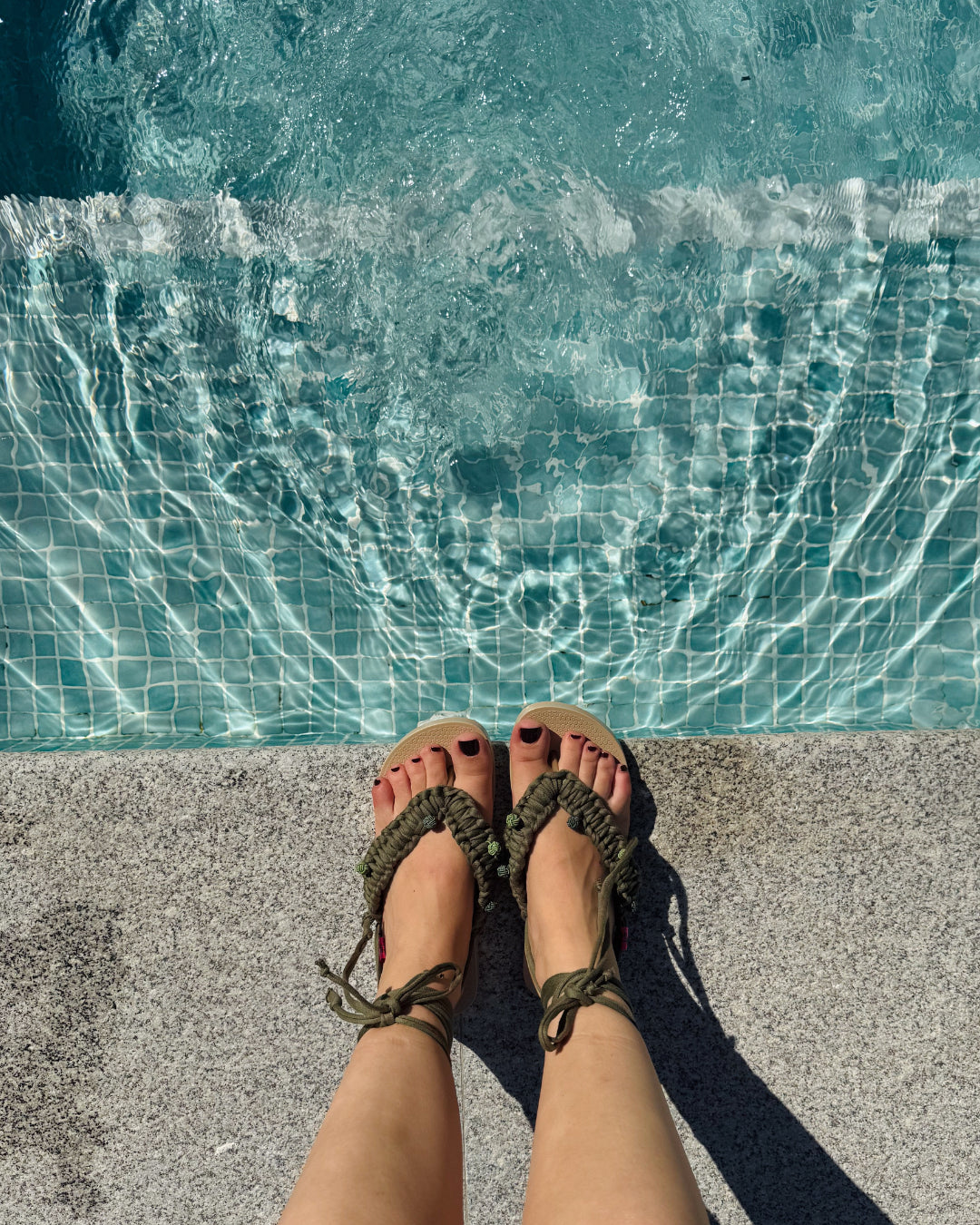 CHANCLAS MACRAMÉ "ACEITUNO"