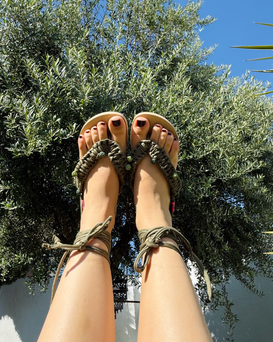 CHANCLAS MACRAMÉ "ACEITUNO"