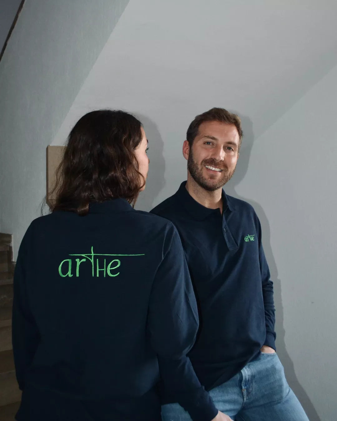 POLO BORDADO UNISEX MARINO "ICON"