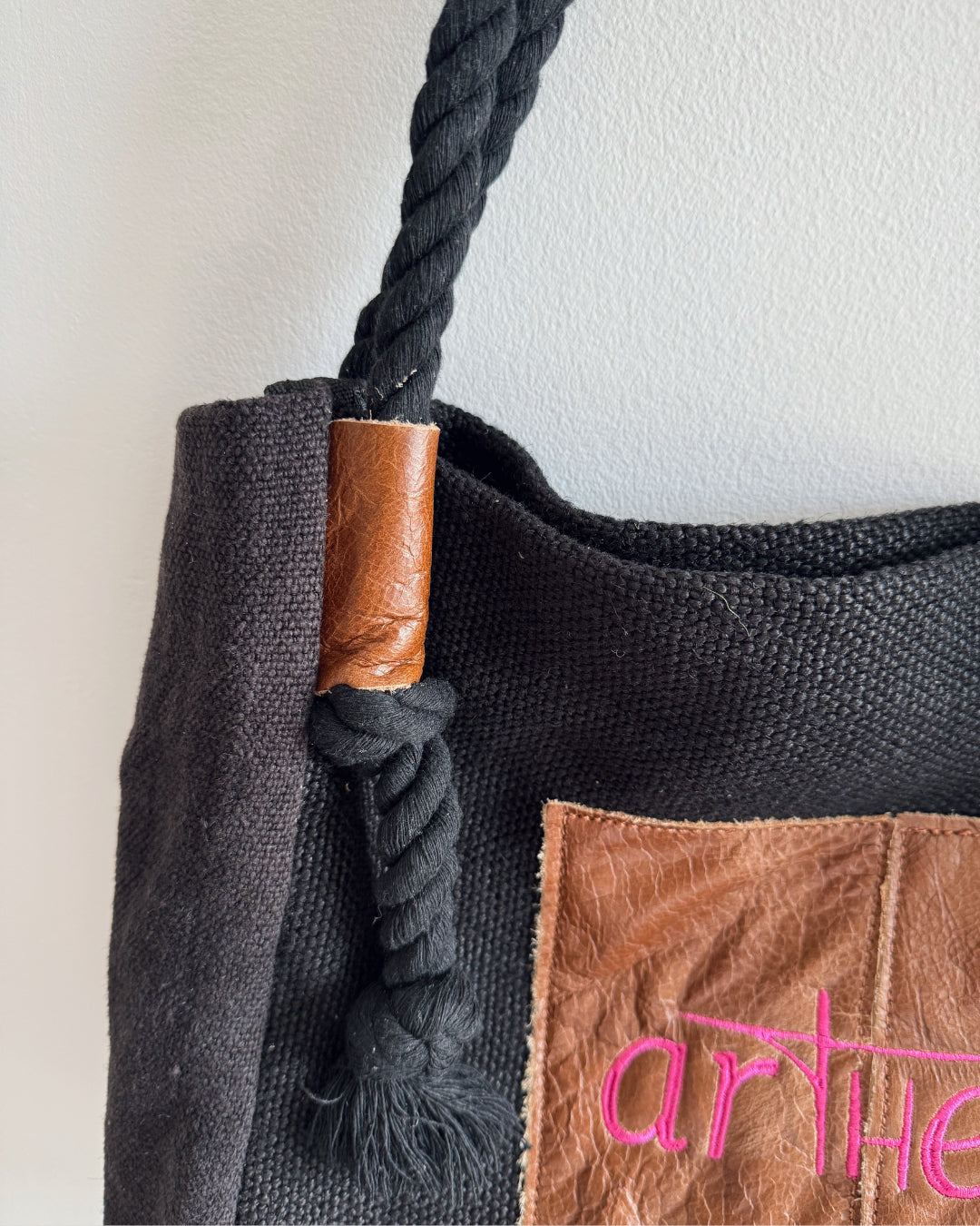 BOLSO "TODOTERRENO" NEGRO