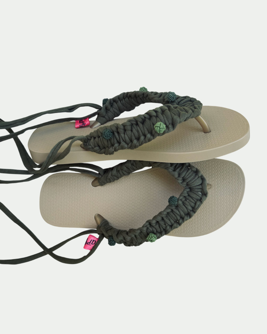 CHANCLAS MACRAMÉ "ACEITUNO"