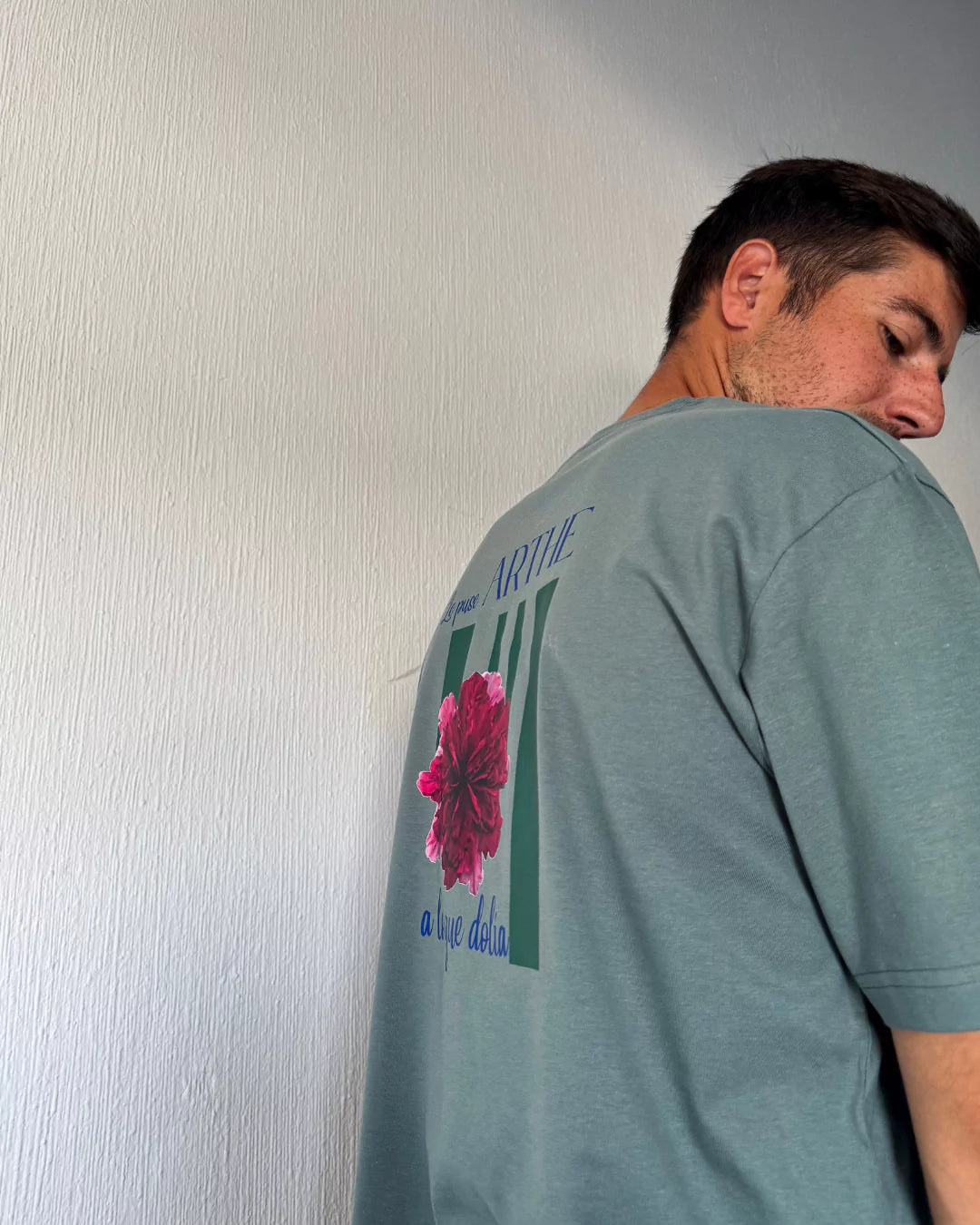 CAMISETA "DOLORES" VERDE UNISEX