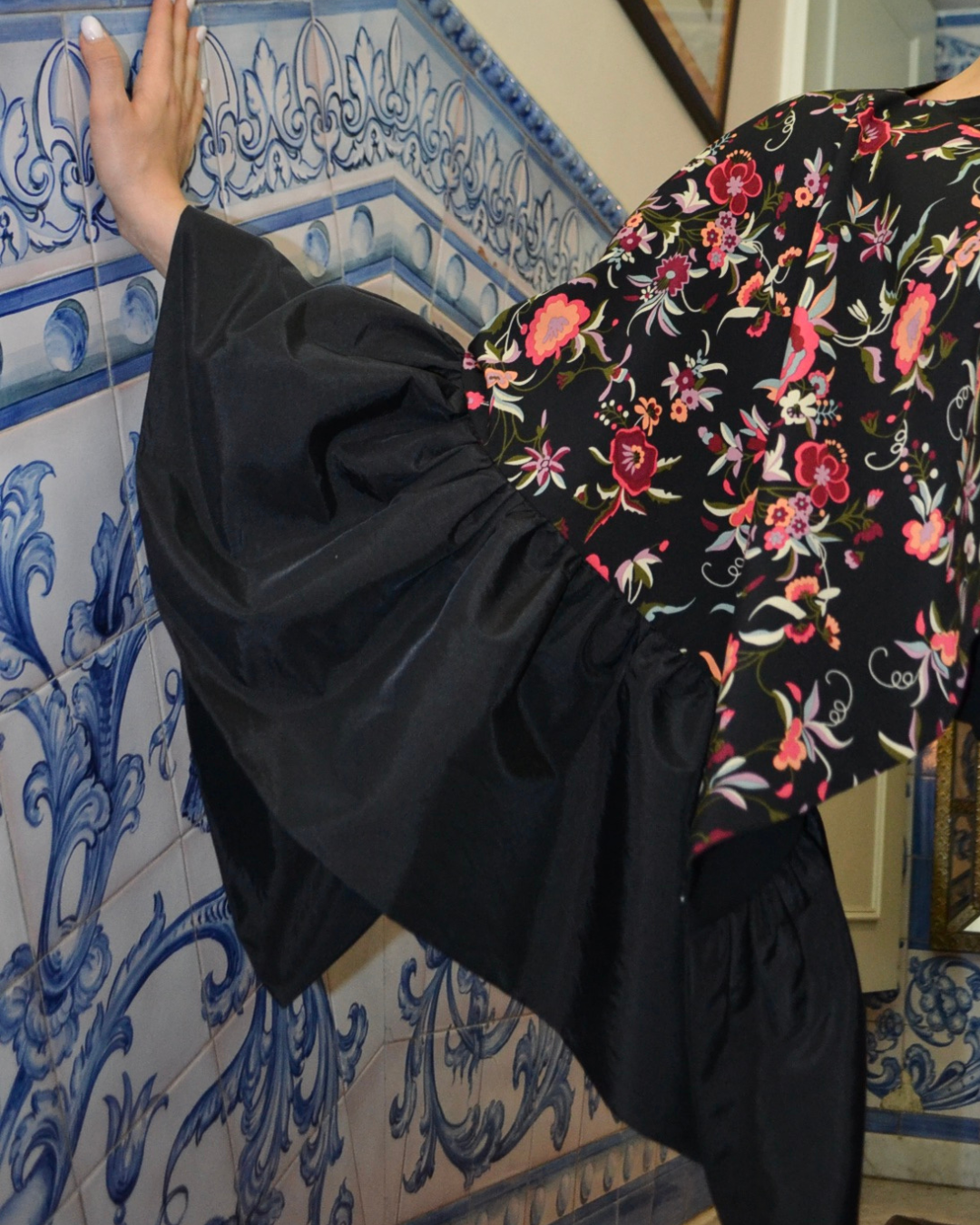 CAPA "SEVILLANA" NEGRA