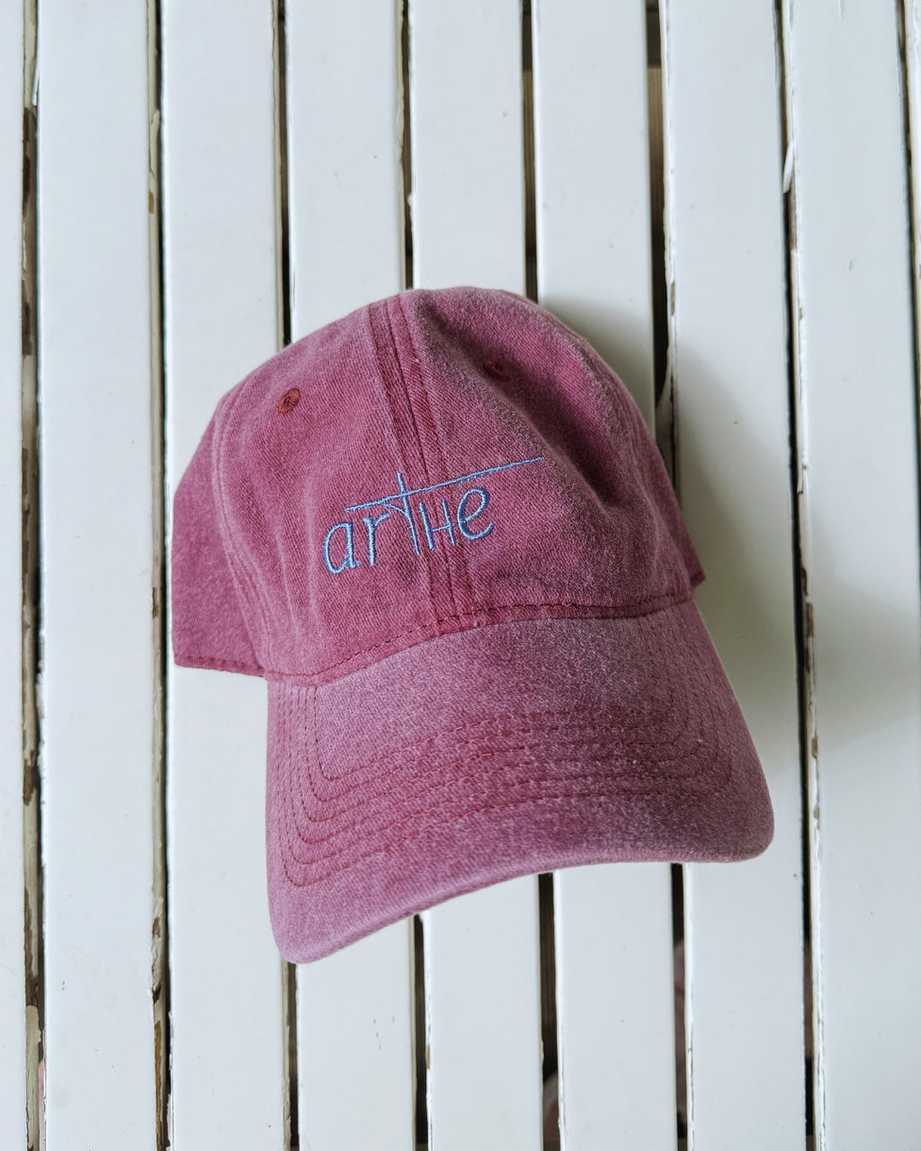 GORRA "ICON" BURDEOS