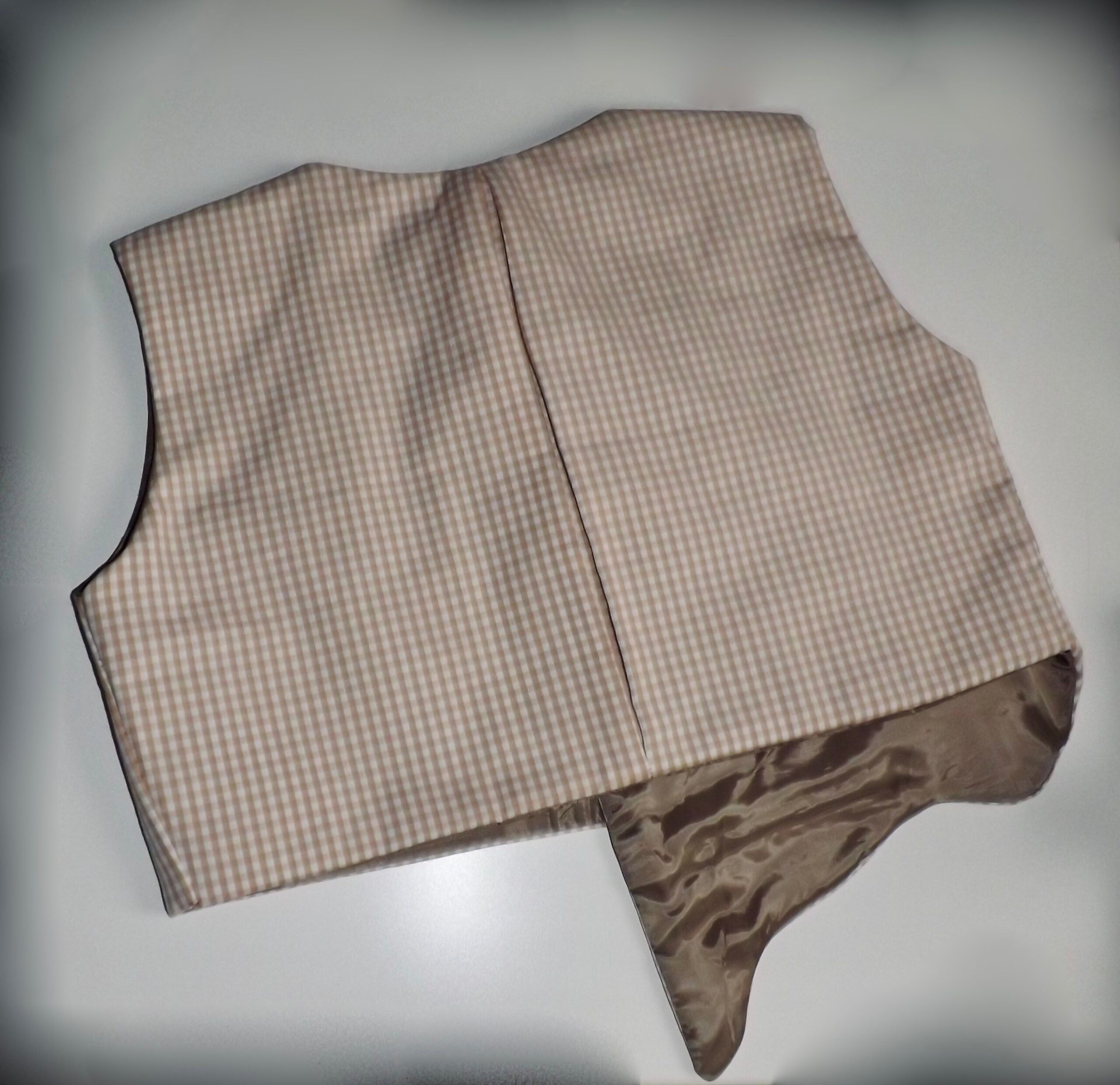 CHALECO ASIMÉTRICO VICHY "JUSTO"