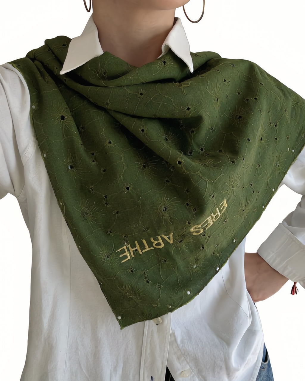 FOULARD BORDADO "SER"