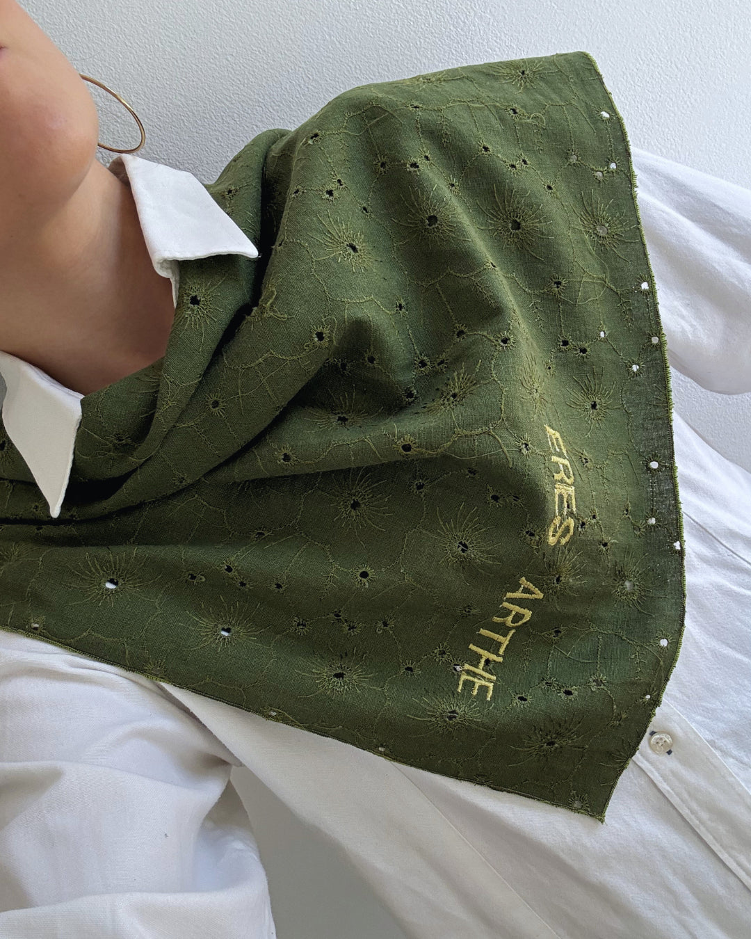 FOULARD BORDADO "SER"